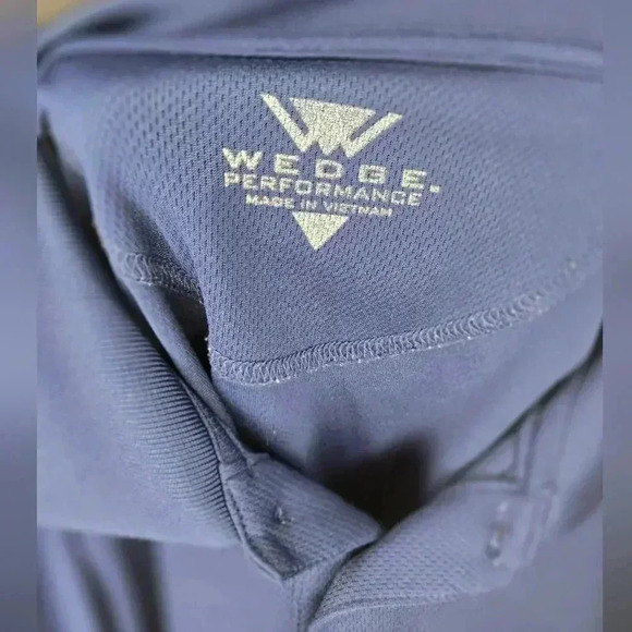 Men's wedge performance size XL polo. - Picture 4 of 5